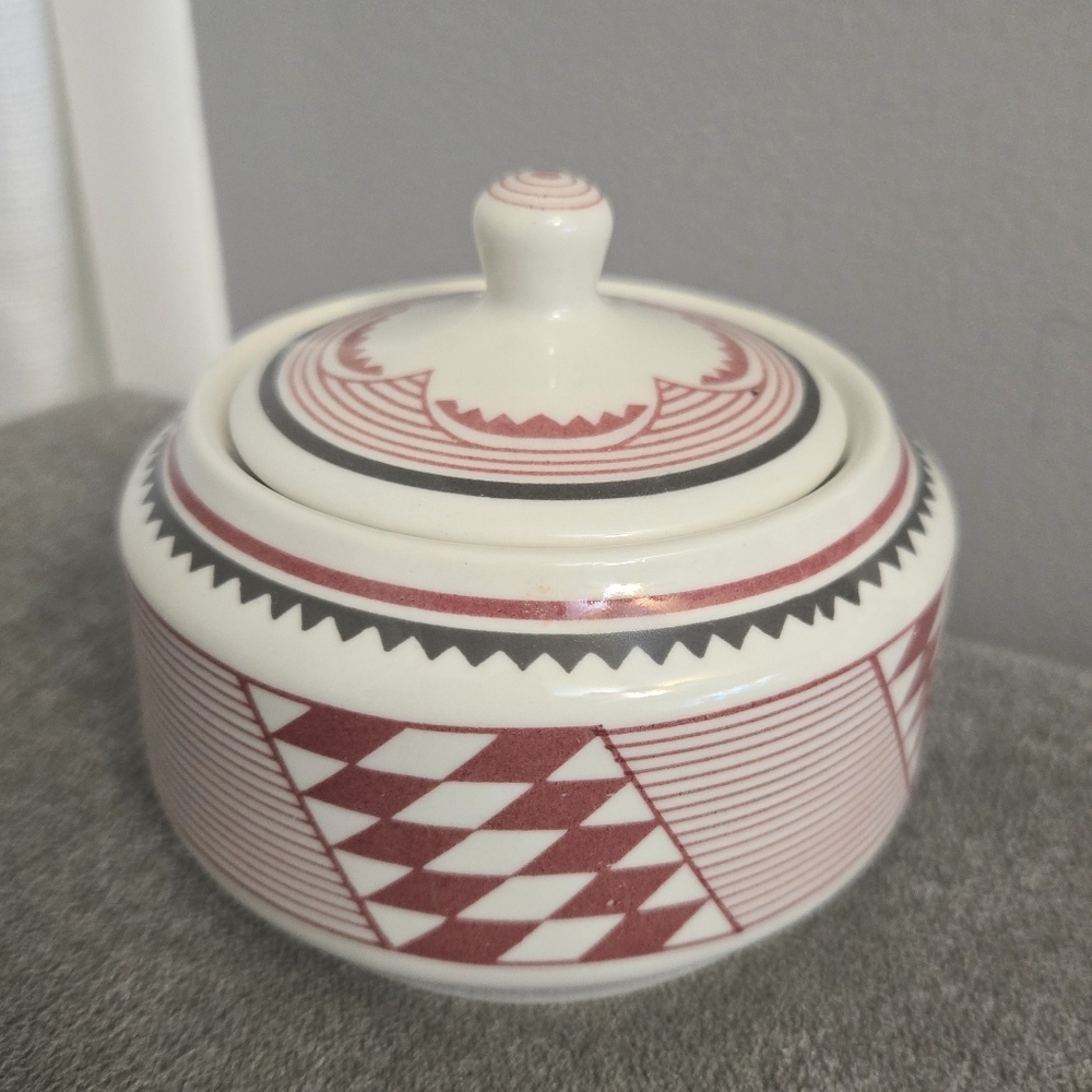 Ancient Mimbreno Sugar Bowl W Lid Indian Replica Sante Fe Dining Car Southwest